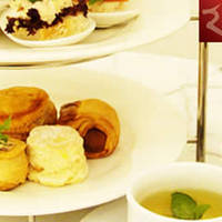 Featured image for (EXPIRED) The Courtyard 30% Off Hi-Tea @ Rendezvous Grand Hotel 7 Sep 2012