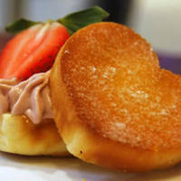 Read more about Miam Miam Valentine's Day FREE Dessert Promo 13 - 14 Feb 2014