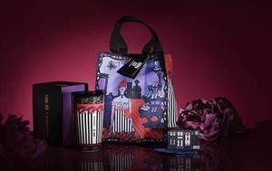 Featured image for Starbucks New Anna Sui Limited Edition Collection Available From 7 Dec 2015