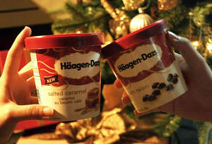 Featured image for (EXPIRED) Grab Haagen-Dazs ice cream tubs at 2-for-$19.90 (U.P. $29) at Sheng Siong till 18 Nov 2018