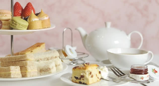 Featured image for Singapore Marriott Tang Plaza: 1-for-1 English Afternoon Tea Set with DBS/POSB cards! Ends 31 Mar 2018