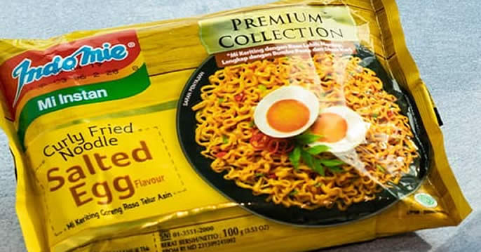 Featured image for Indomie Salted Egg Instant Noodles now available at Fairprice Finest stores from 5 Oct 2018