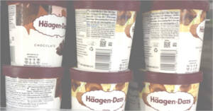 Featured image for Giant is offering Haagen Dazs ice cream pints at S$8.33 each when you buy three till Dec 7, 2022