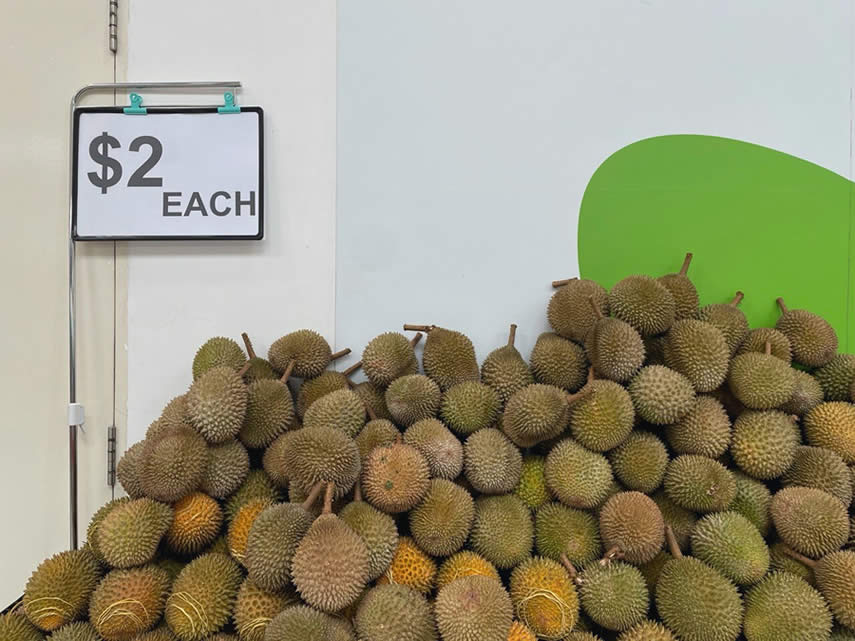 Lobang: Giant Tampines Hypermarket selling durians from as low as S$2* per durian till 30 June 2022 - 22