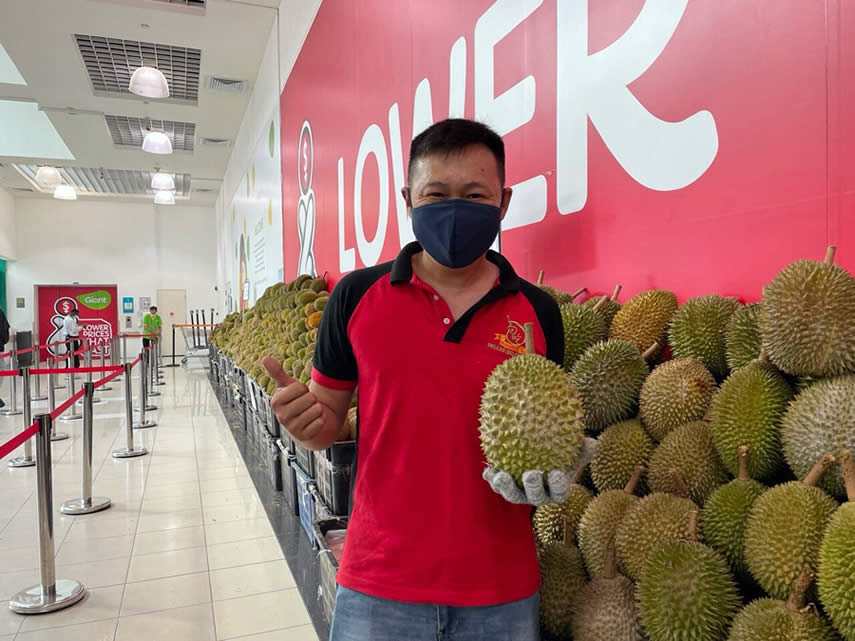 Lobang: Giant Tampines Hypermarket selling durians from as low as S$2* per durian till 30 June 2022 - 14