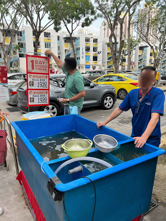 Lobang: Affordable Live Tiger Prawns at $19.90/kg at FairPrice from 18 Jan 2023 (While Stocks Last) - 29