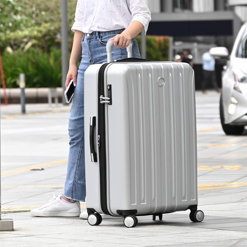 Up to 70% off Branded Luggage Atrium Sale at Suntec City from 15 – 28 ...