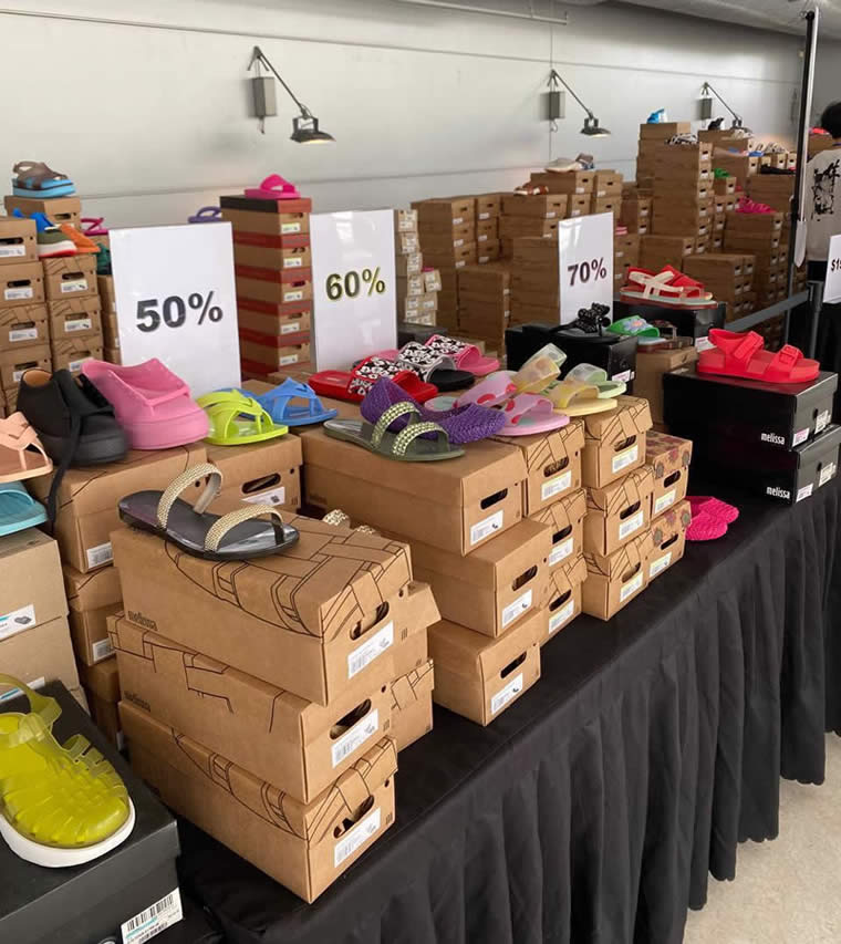 Shoes hot sale warehouse sale